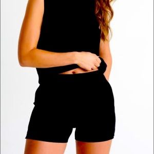 SHAN A-line tailored Shorts - black size 6 - NWT - retails for $315